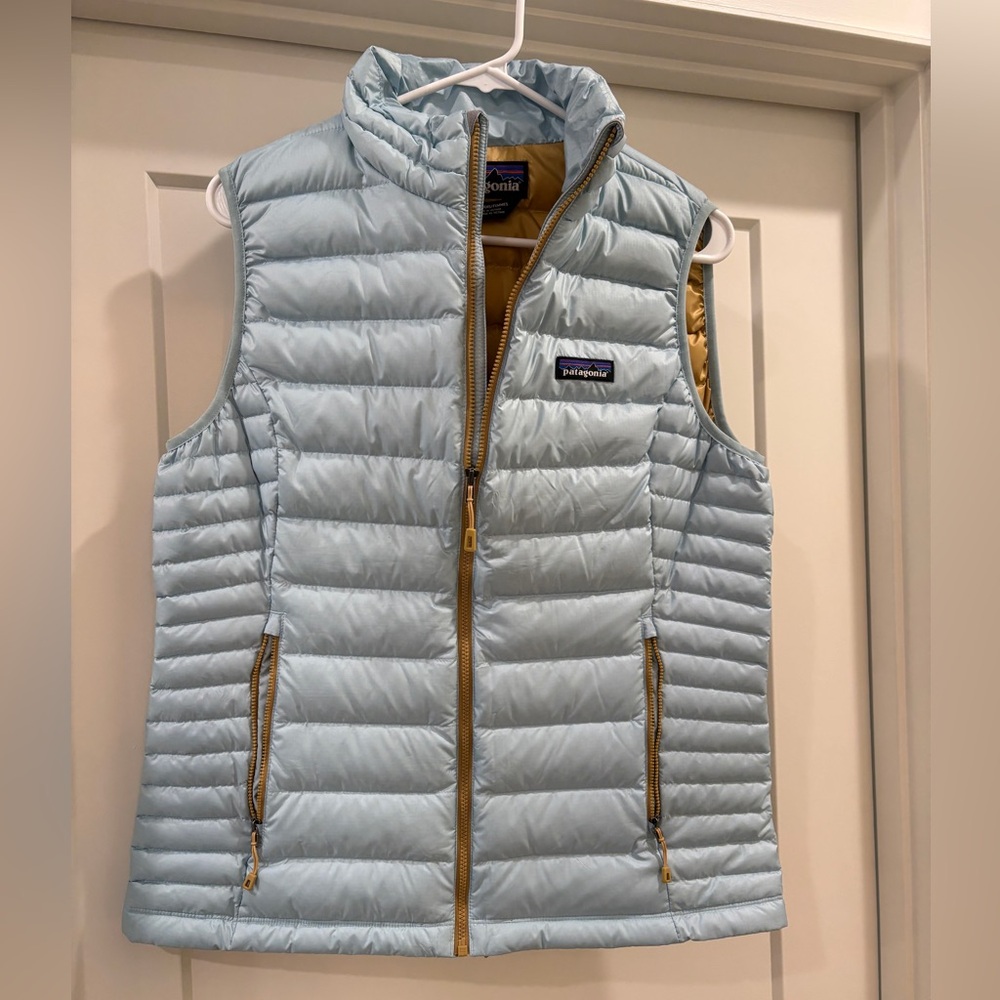 Women’s Patagonia Light Blue Puffer Vest